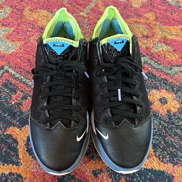 Nike | Men\'s Black/Lime Green LeBron XIX React Low Athletic Basketball Shoes 8.5 main image 11